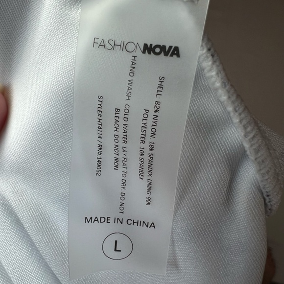 Fashion Nova Summer Romance Corset Swimsuit White Floral One Piece Halter  Large - Picture 14 of 14